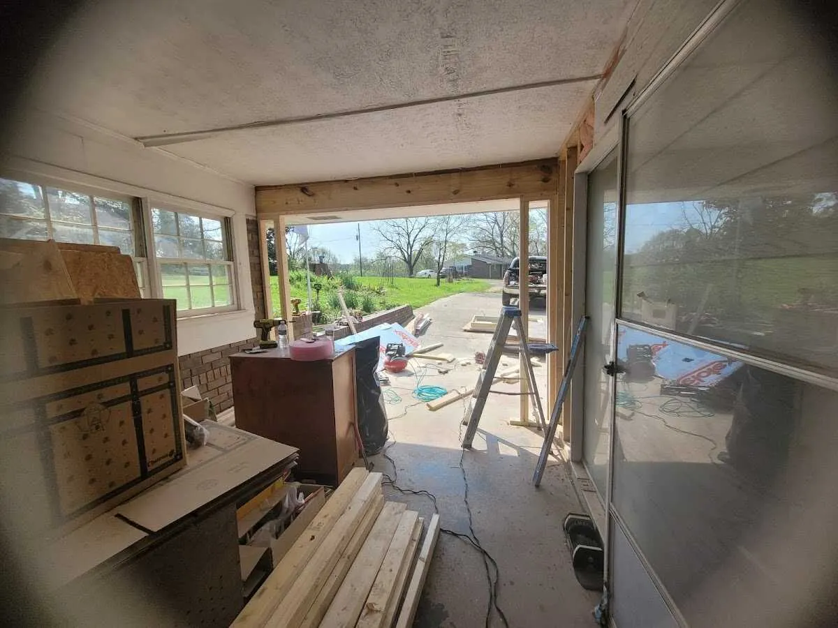 Air movers and dehumidifier for Water Mitigation Services in Hartford